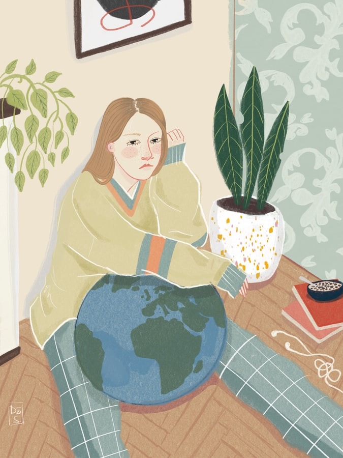 ilustración de una mujer blanca acostada en un espacio dentro de una casa, tiene un globo terrqueo en las manos y plantas a su alrrededor.